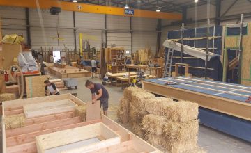 #echopaille #atelierprefabrication #construireenpaille #construisonsdifferemment